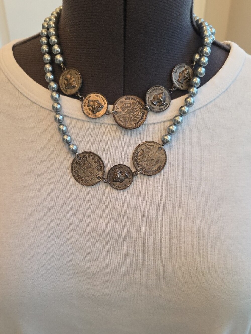 Vintage Gypsy Silver Pearl Beaded Coin Pendant Necklace - Picture 4 of 6